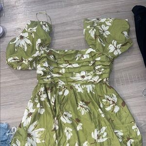 Floral Puff Sleeve Dress in Green and White